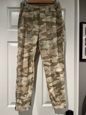 GAP Women's Camo Track Jogger Pants - Olive & Tan